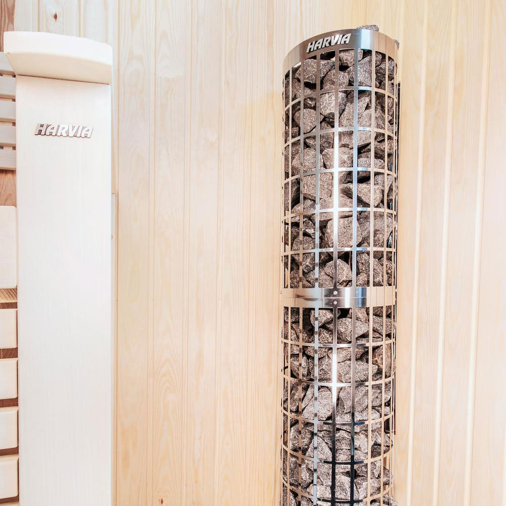 Cylindro fritstående saunaovn med indbygget styring stående i sauna fra Solbadet