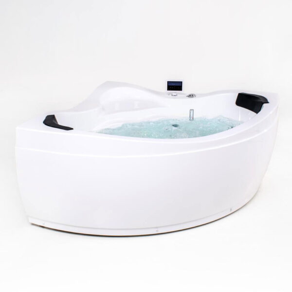 Comfortana spa 139 x 139 med front indespa solbadet