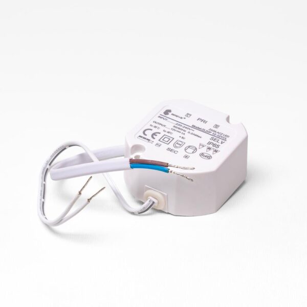 LED Control box + 12V in/out fra 2024